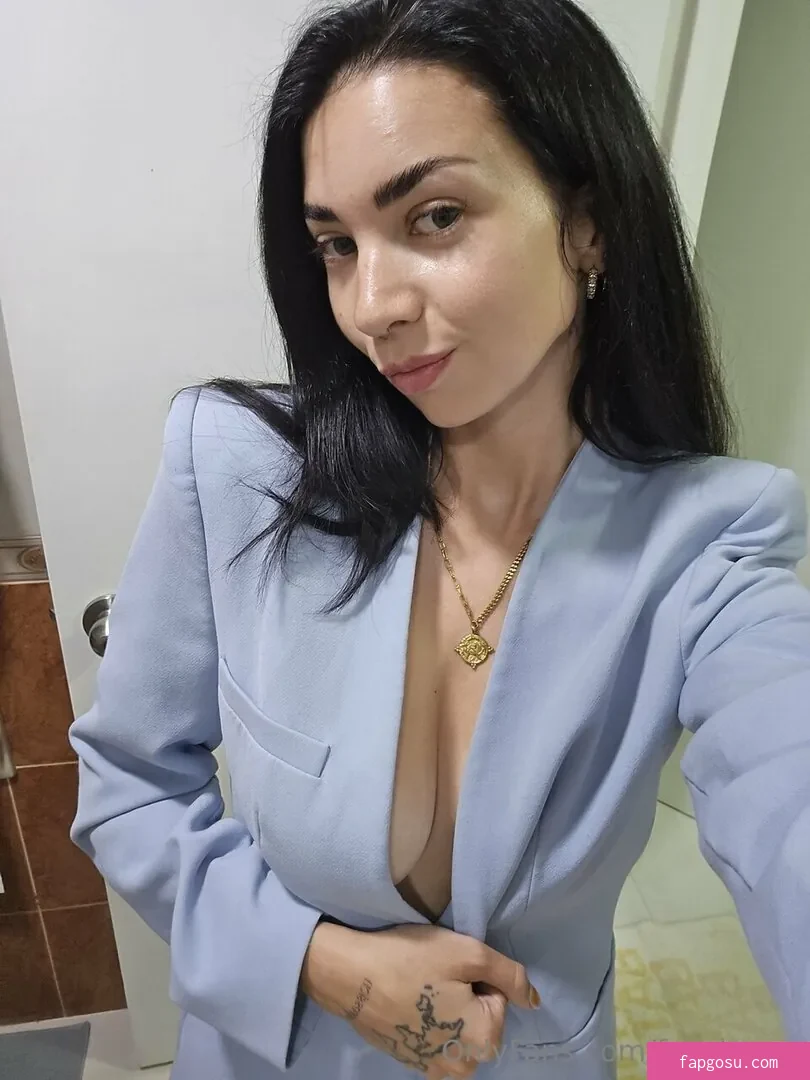 Foxylanaa