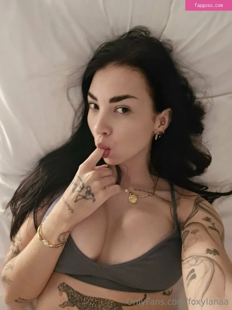 Foxylanaa