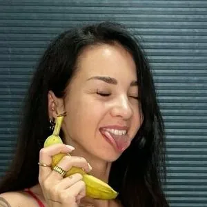 Foxylanaa