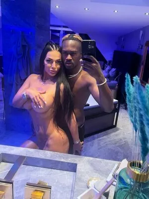 FreakyT B content