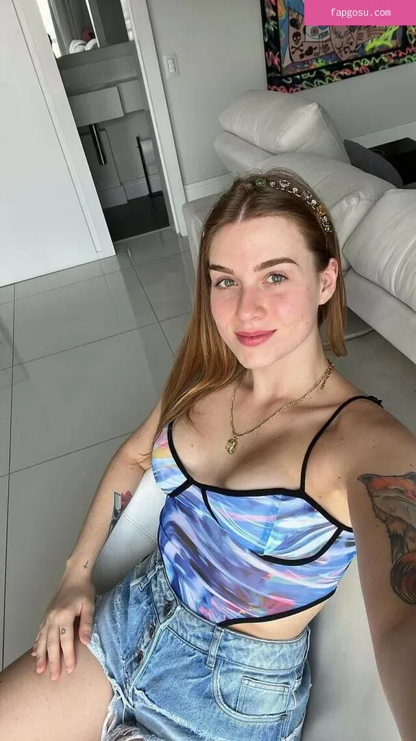 Flávia Charallo