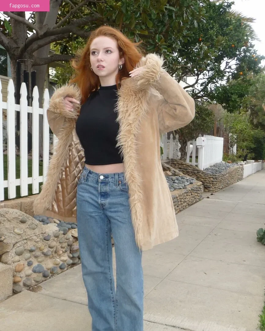 Francesca Capaldi - Photo #205