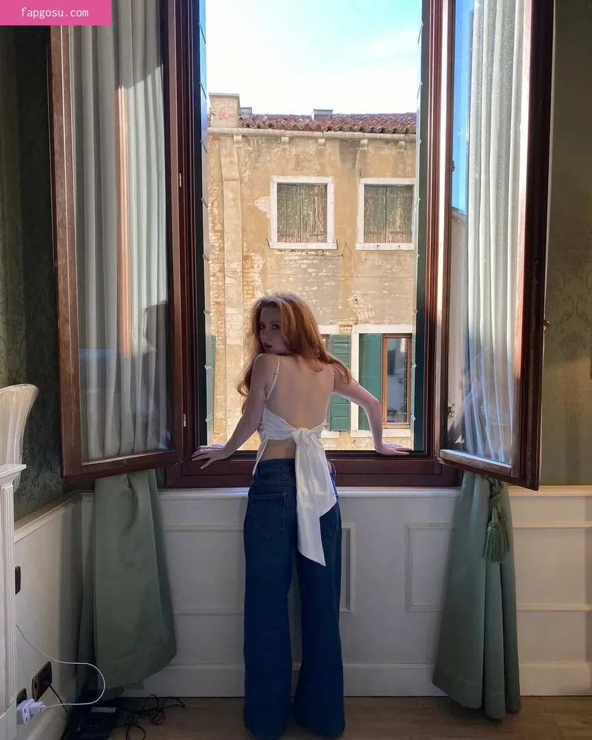 Francesca Capaldi - Photo #408