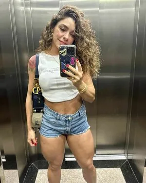 Fabíola De Andrade content