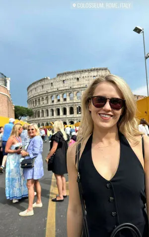 FootDocDana-  Dr. Dana Brems content