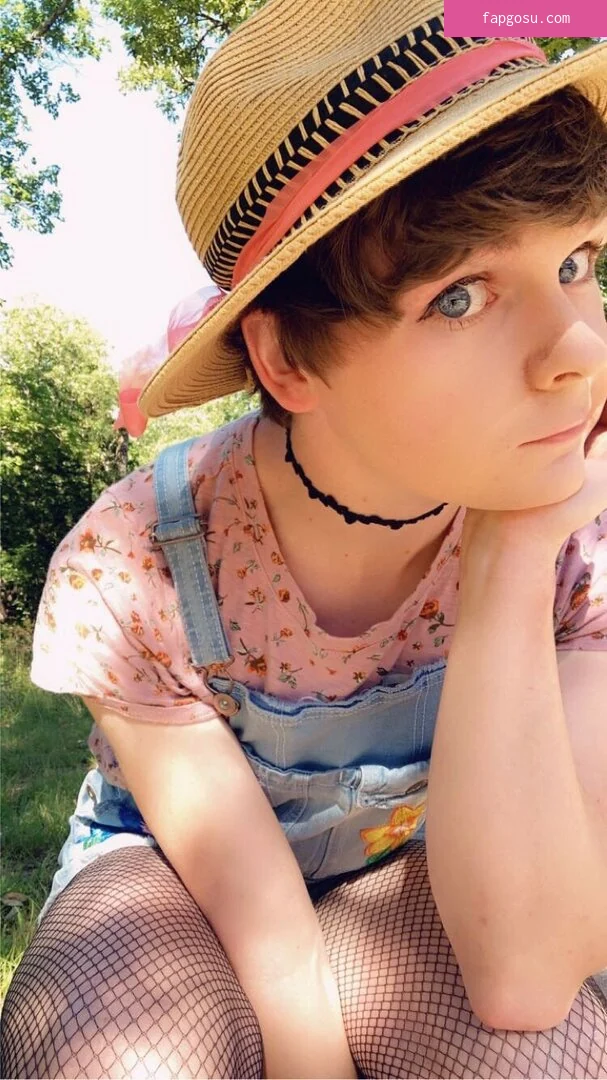 Femboy Fishing