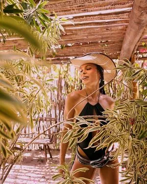 Fernanda Lacerda content