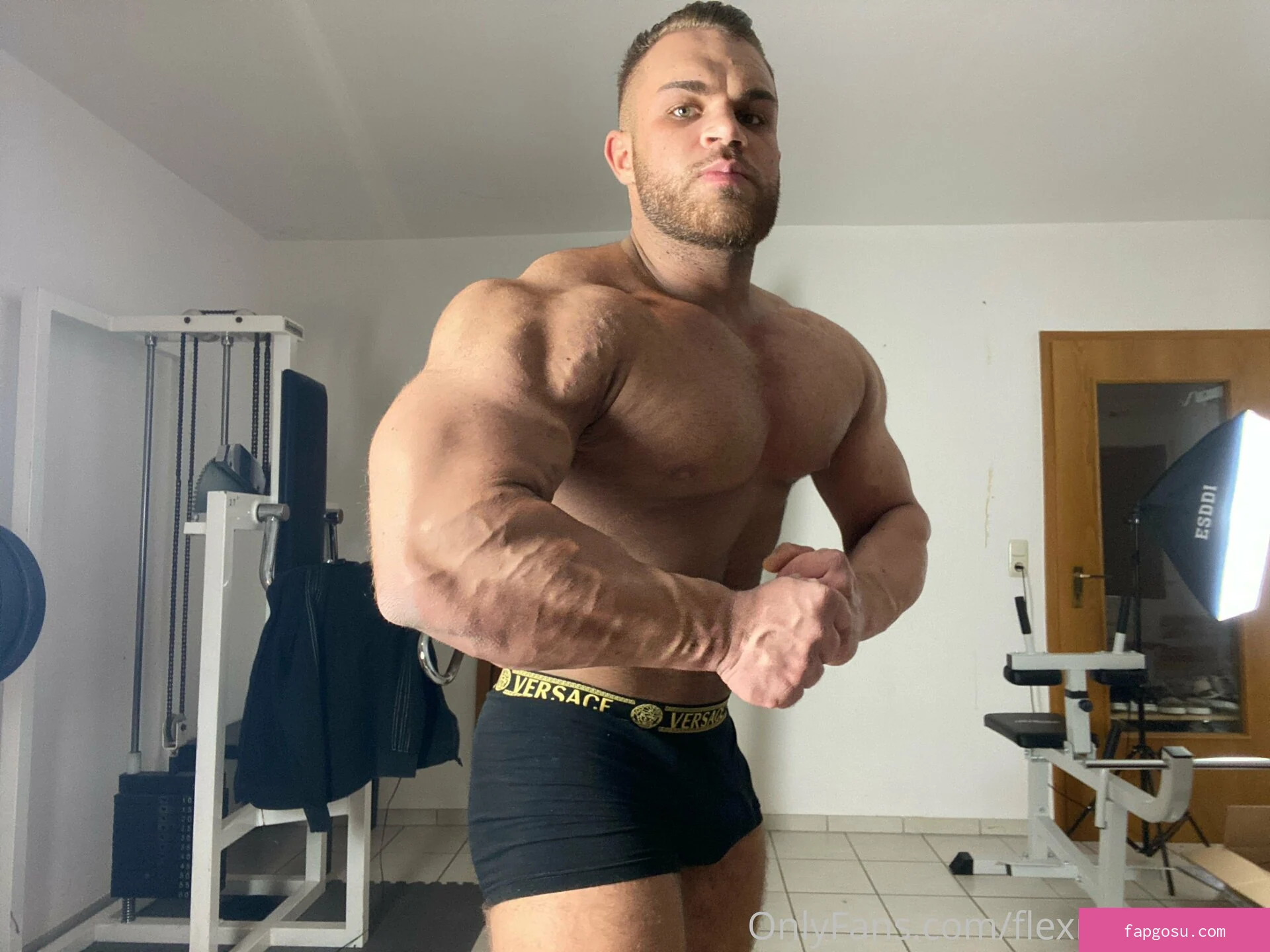 flexmusclegod