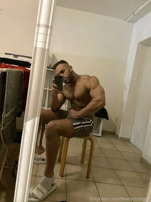 flexmusclegod content