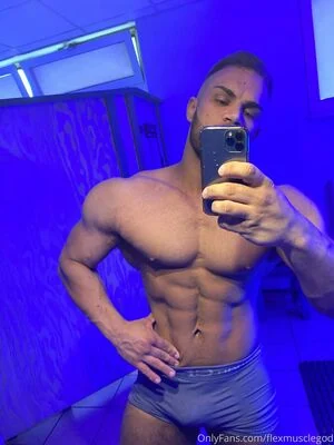 flexmusclegod content