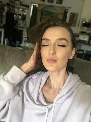 foxyopheliaa content