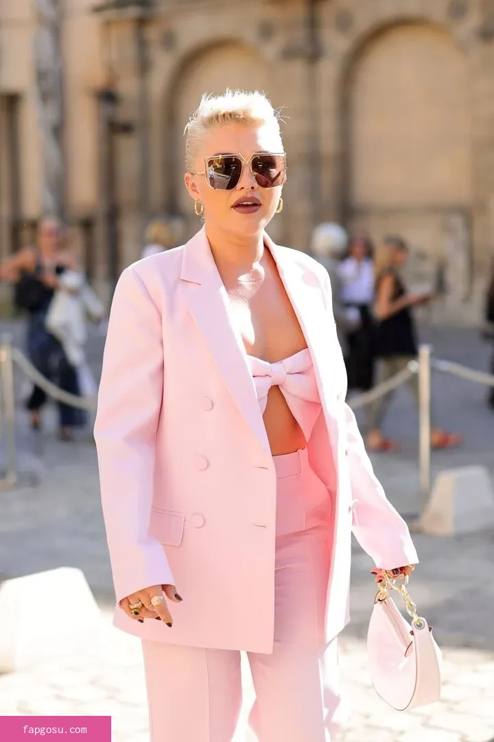 Florence Pugh