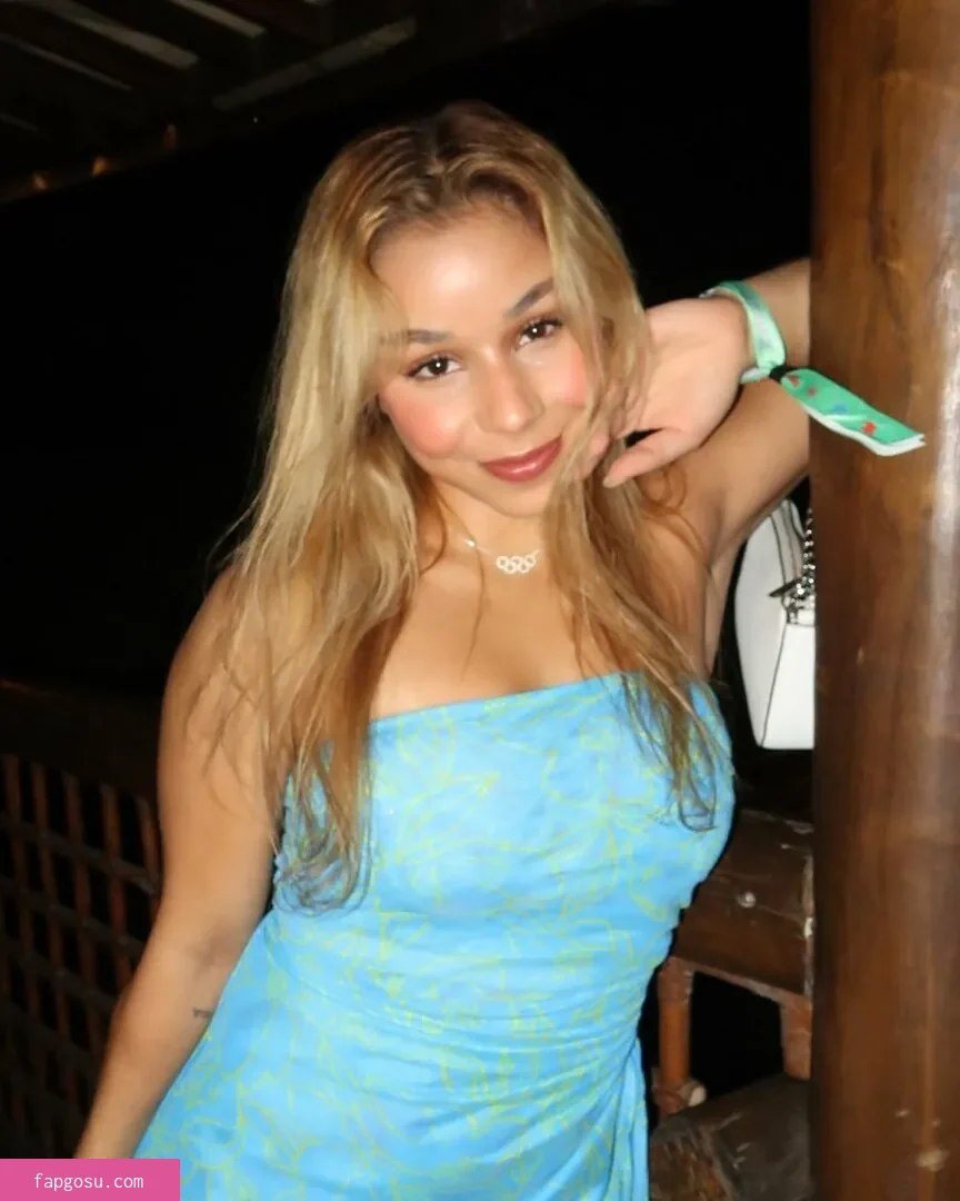 Flávia Saraiva