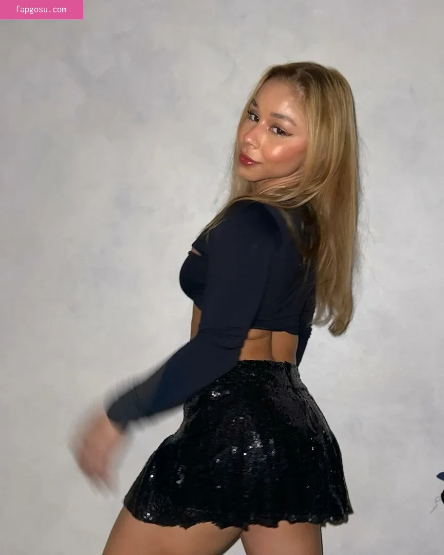 Flávia Saraiva