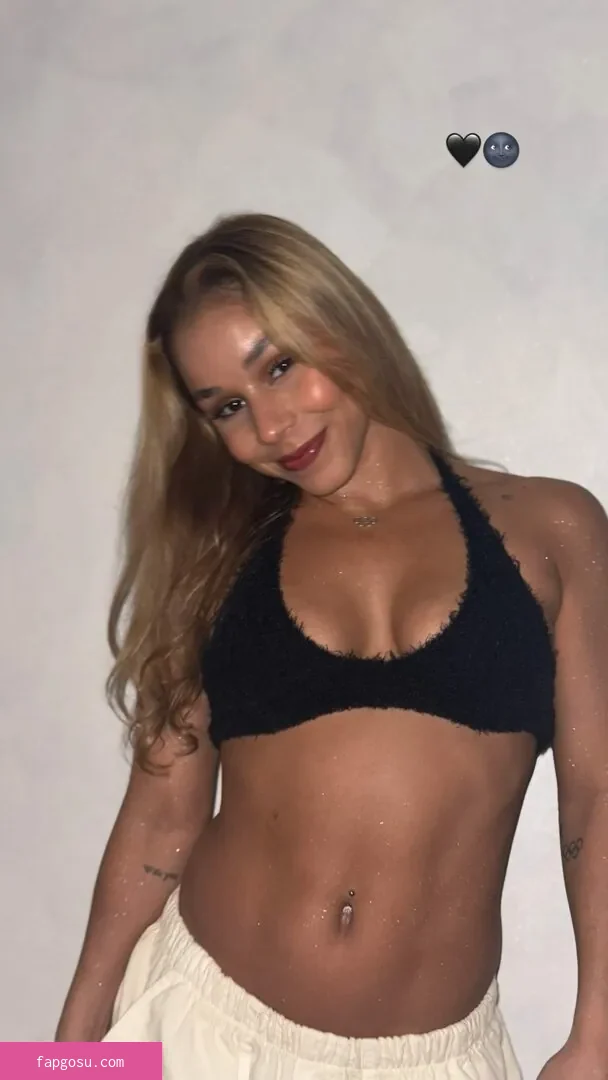 Flávia Saraiva