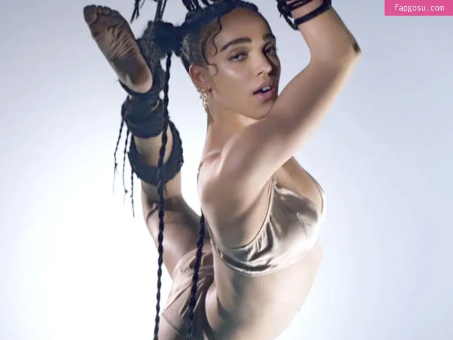 FKA Twigs - Photo #127
