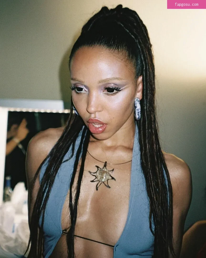 FKA Twigs - Photo #6