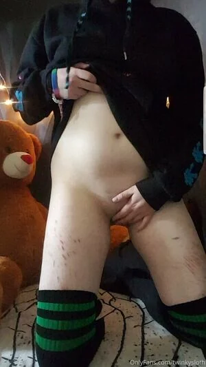 ftmtwinky content