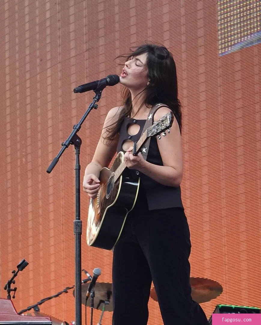 Gracie Abrams