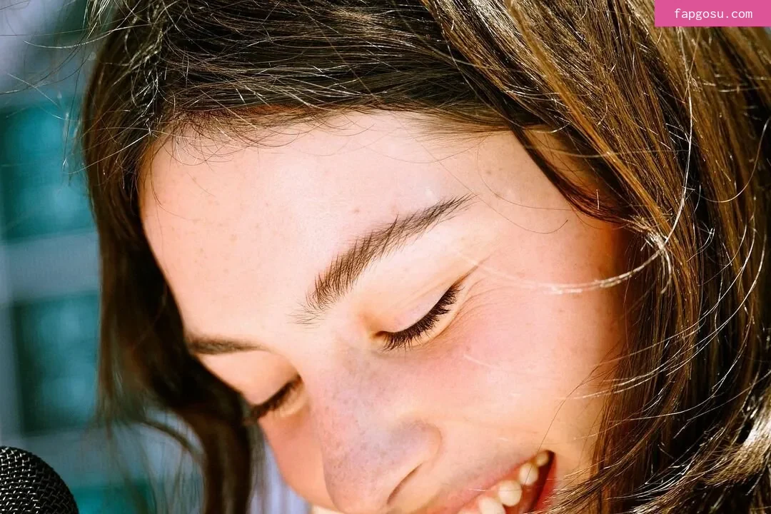 Gracie Abrams
