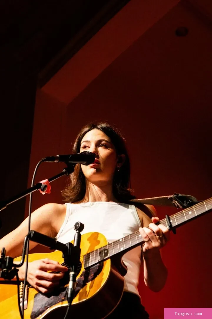 Gracie Abrams