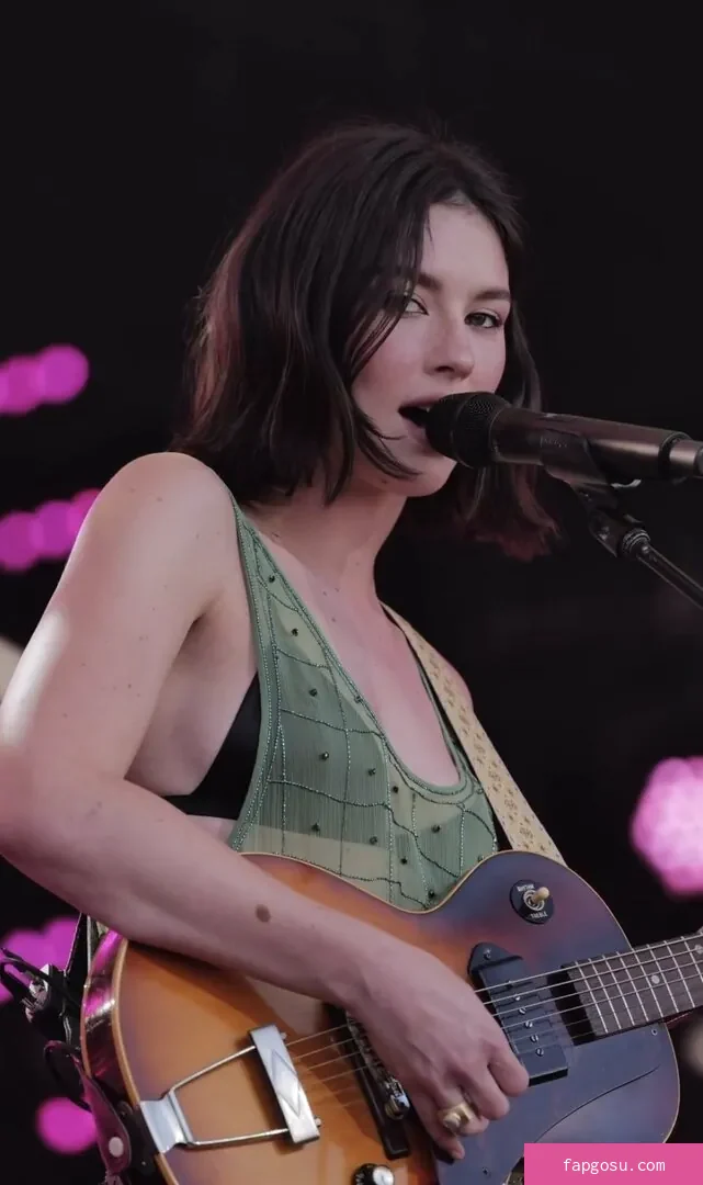 Gracie Abrams