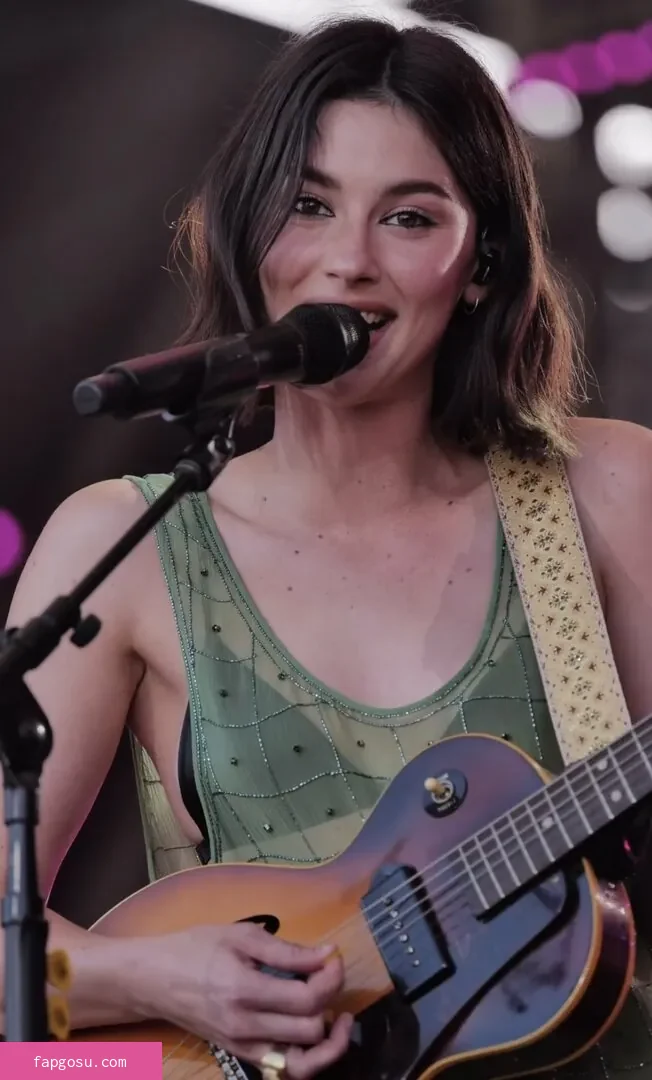 Gracie Abrams