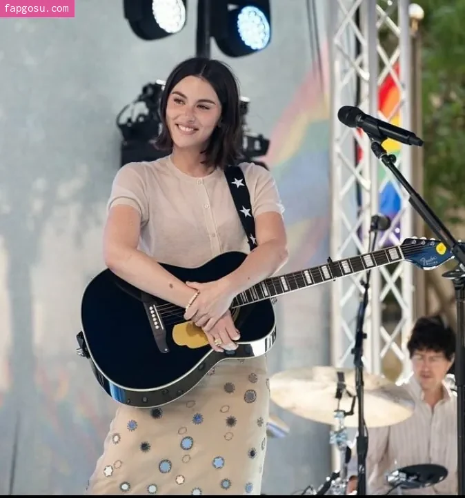 Gracie Abrams