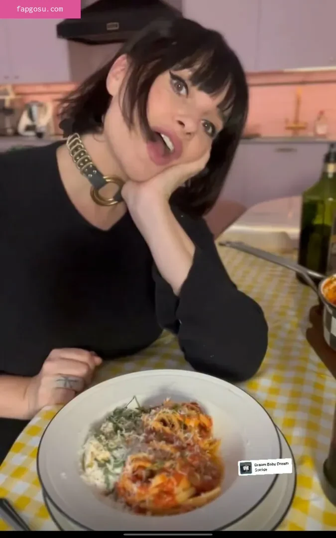 Gizzi Erskine - Photo #120