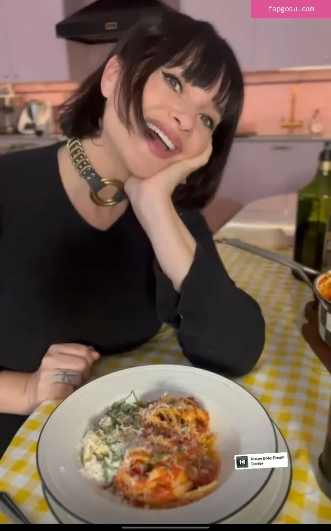 Gizzi Erskine - Photo #121