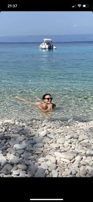 Gizzi Erskine