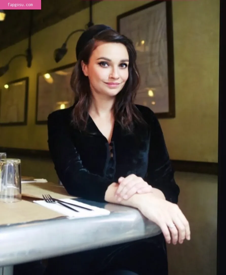 Gizzi Erskine - Photo #163