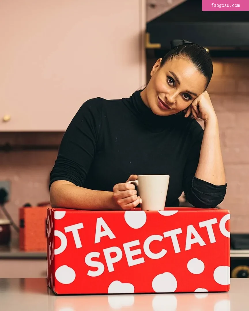 Gizzi Erskine - Photo #64