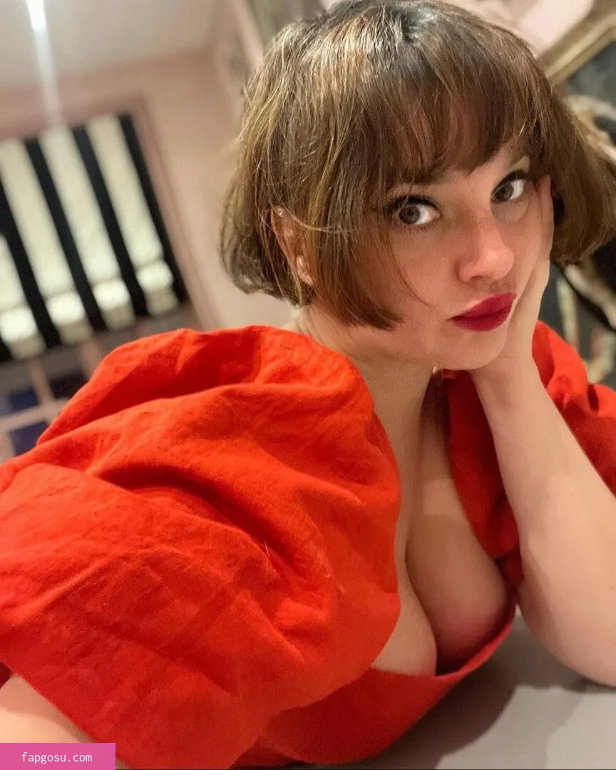 Gizzi Erskine - Photo #68