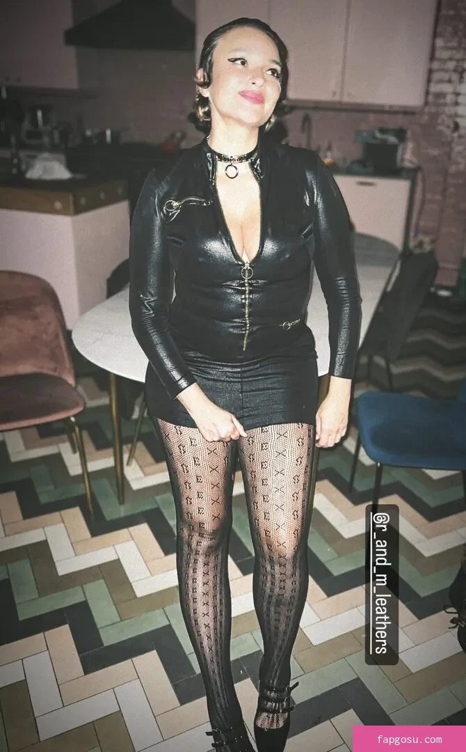 Gizzi Erskine - Photo #98