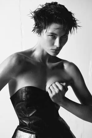 Grace Elizabeth content