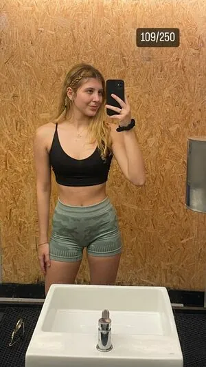 Giovanna Gabriotti content