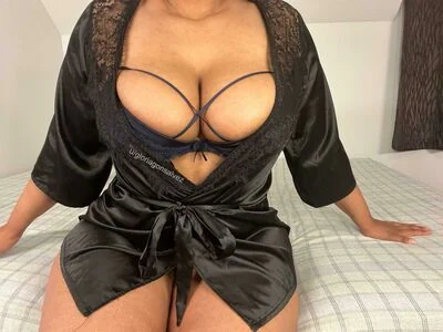 Gloria Gonsalvez content
