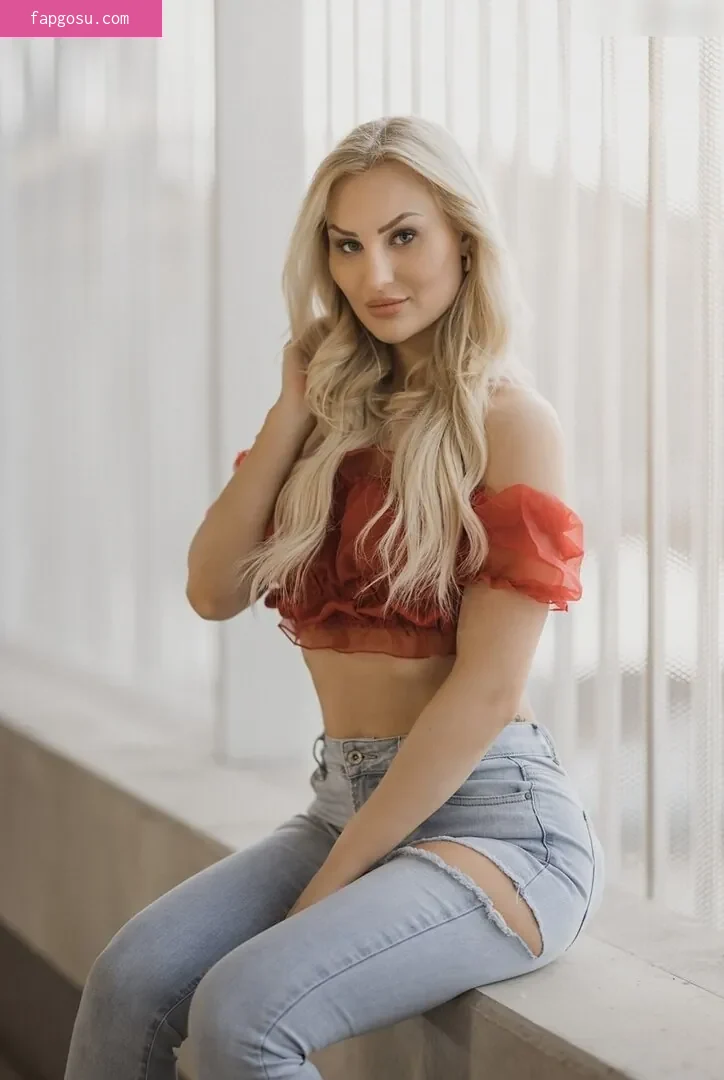 Giulie Hope Santana