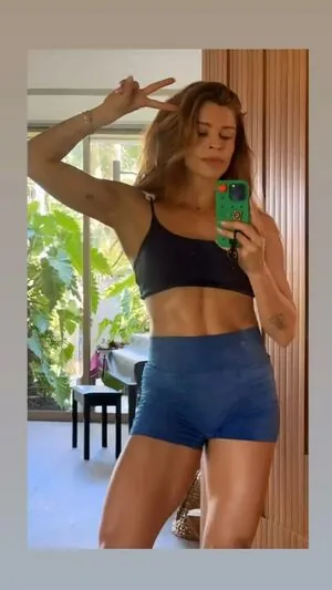 Grazi Massafera content