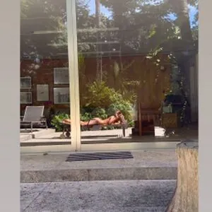 Grazi Massafera content