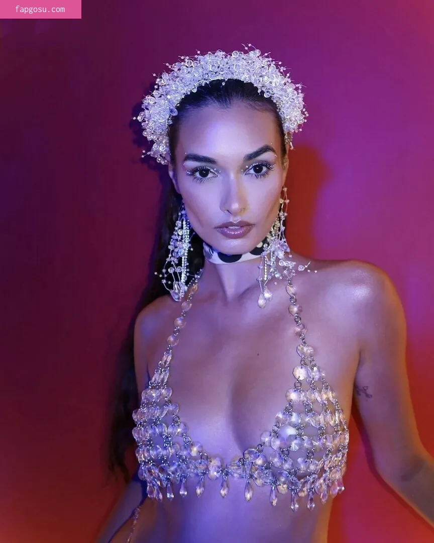 Gizele Oliveira