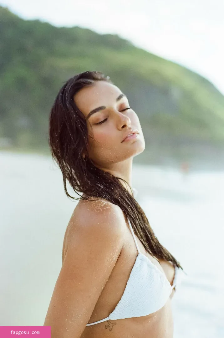 Gizele Oliveira