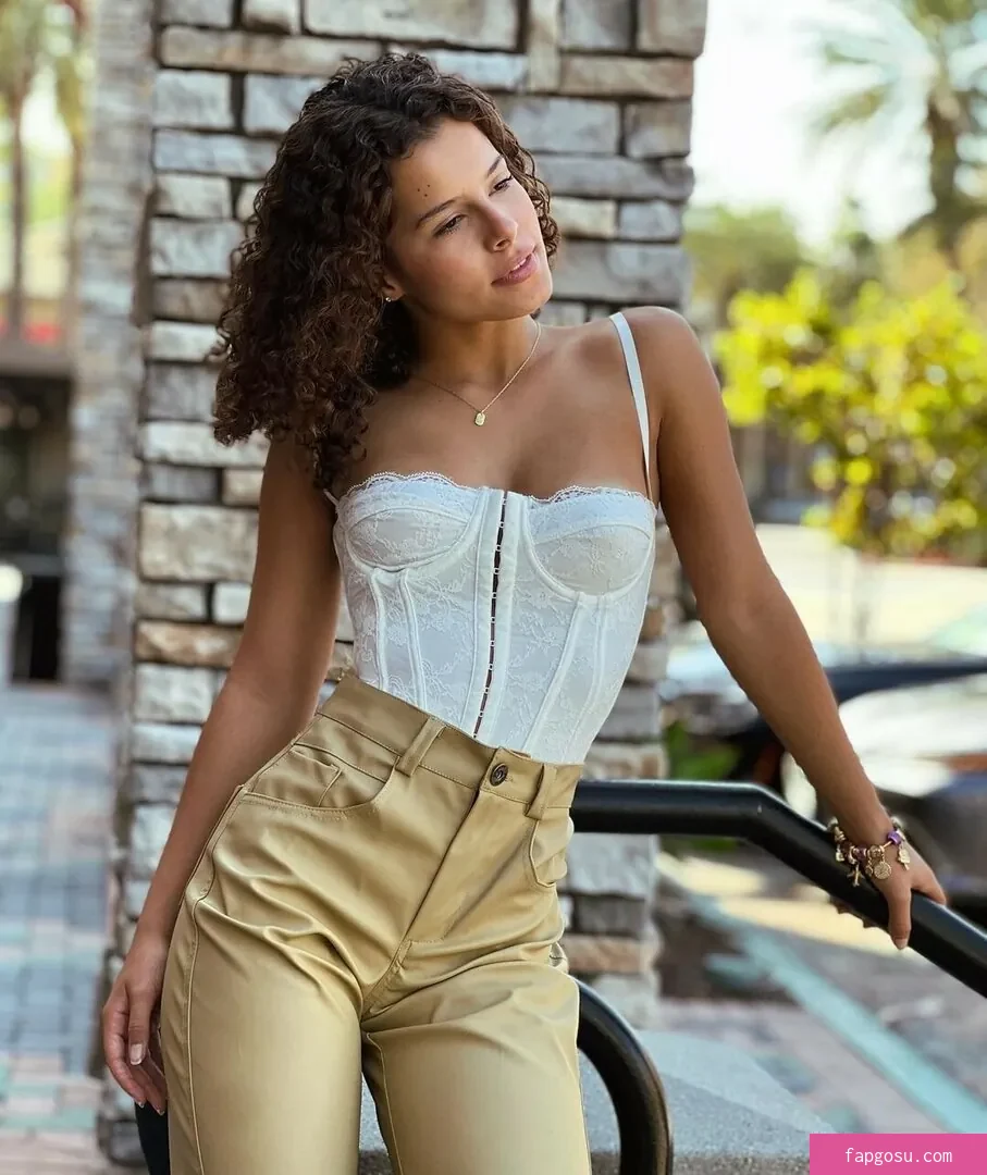 Gabriella Saraivah