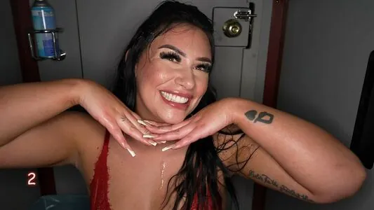Gloryhole Swallow