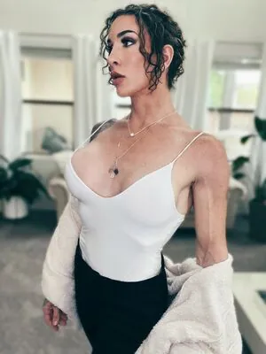 Gabbi Tuft content