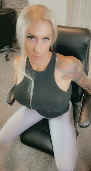 Gabbi Tuft content