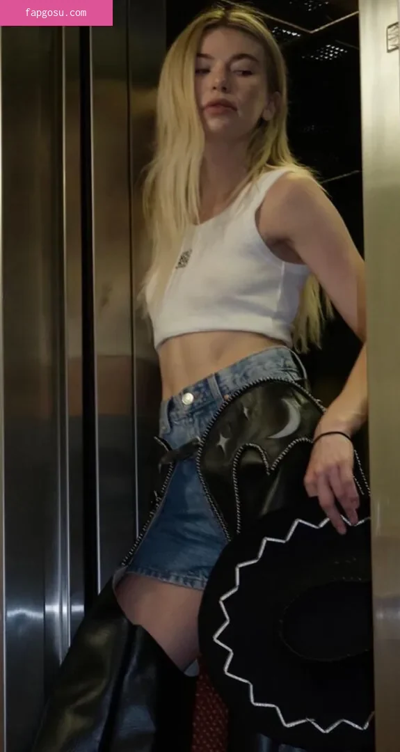 Georgia Toffolo - Photo #217