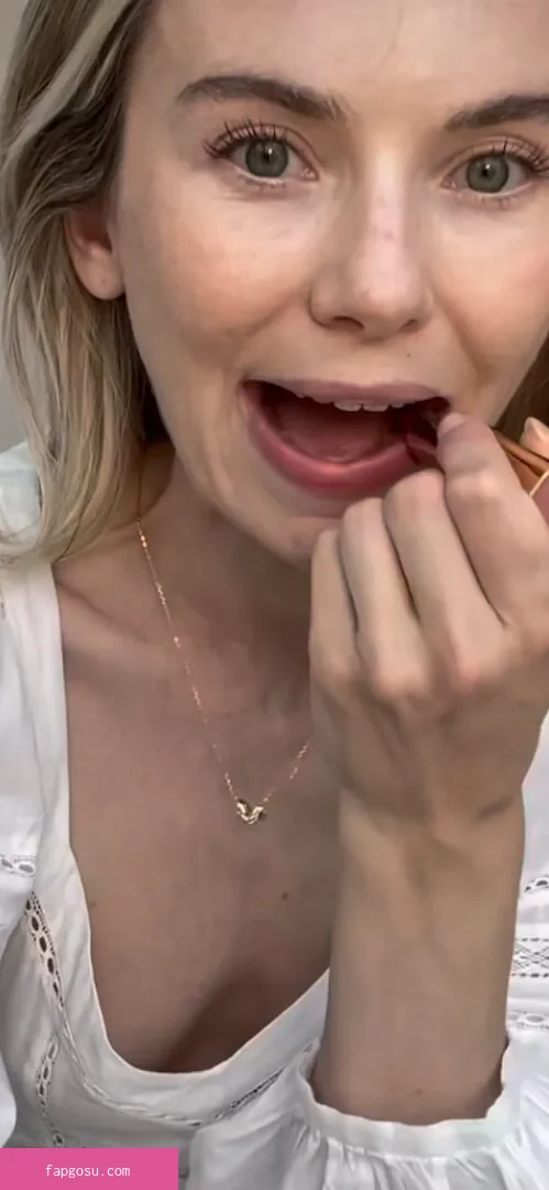 Georgia Toffolo - Photo #437