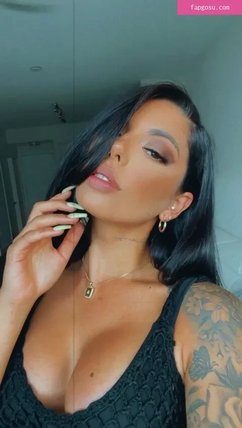 Gina Valentina